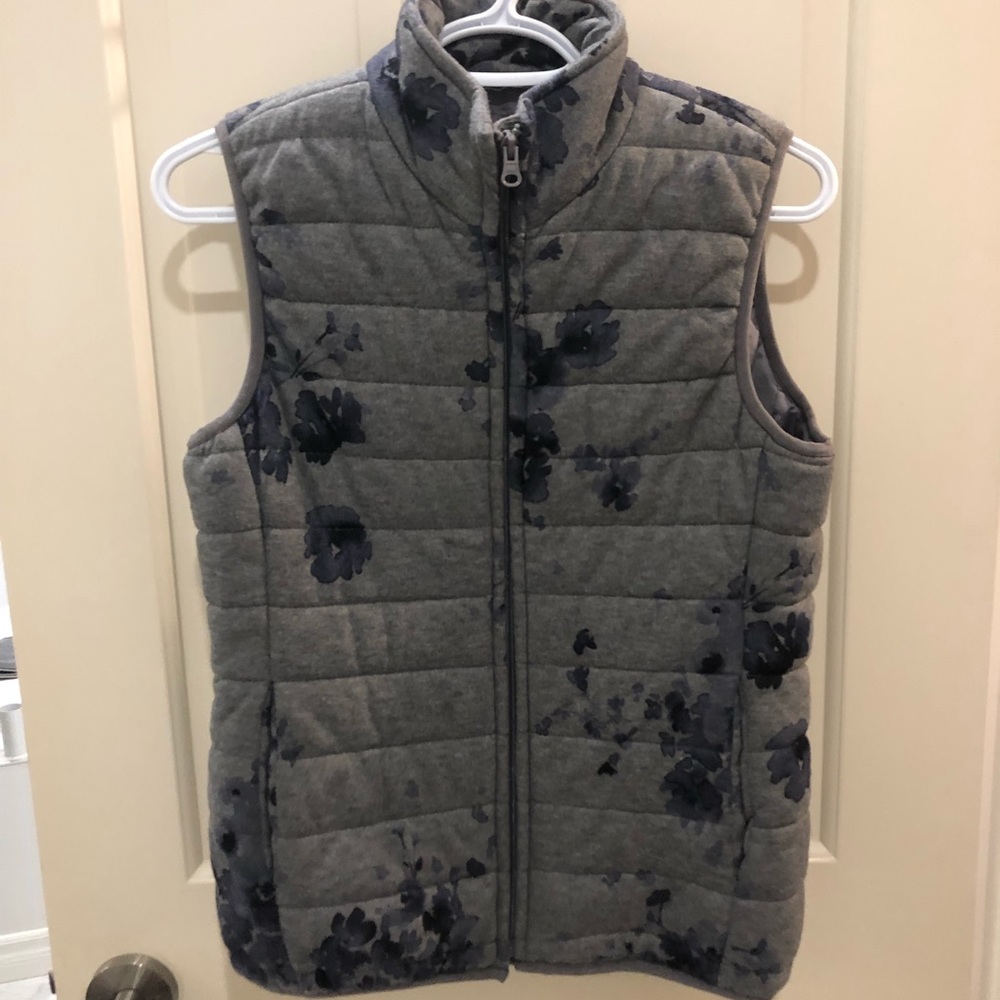 Floral vest navy & grey